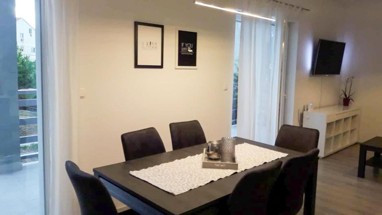 Apartman Ivana Podgora Zewnętrze zdjęcie